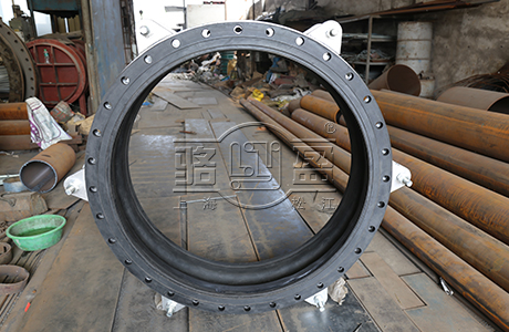 上海駱盈向天津泰達廣場供應彈簧減震器